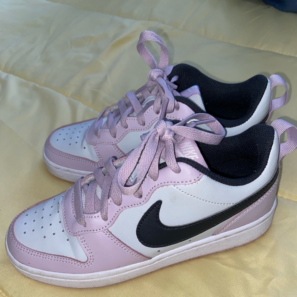 Nike sneaker light purple